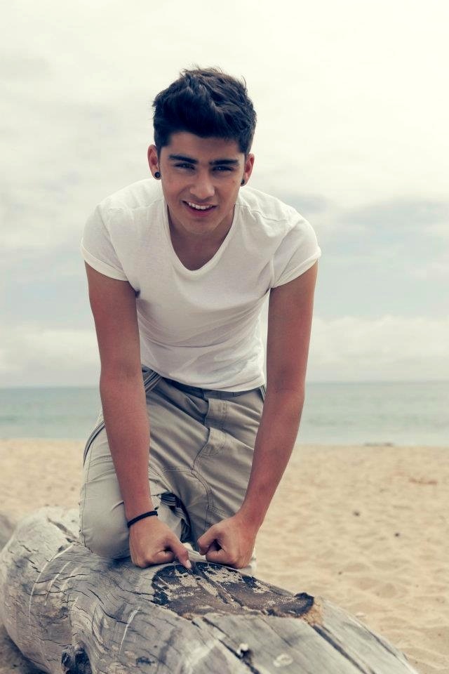 Zayn Malik Profile and New Photos 2012 _ All Abou